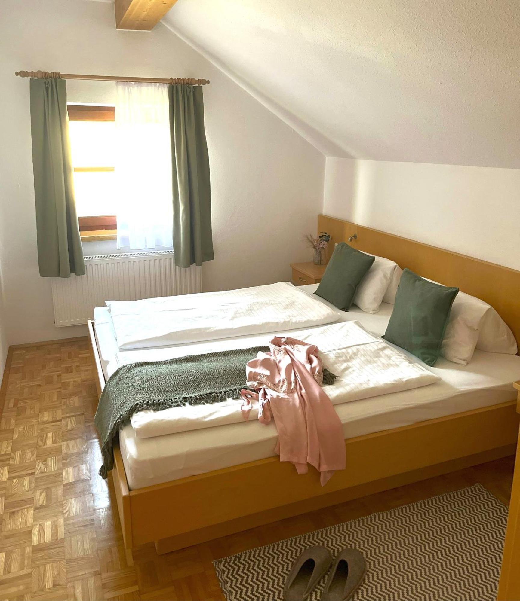 Ferienwohnung Seiringer Attersee Bagian luar foto